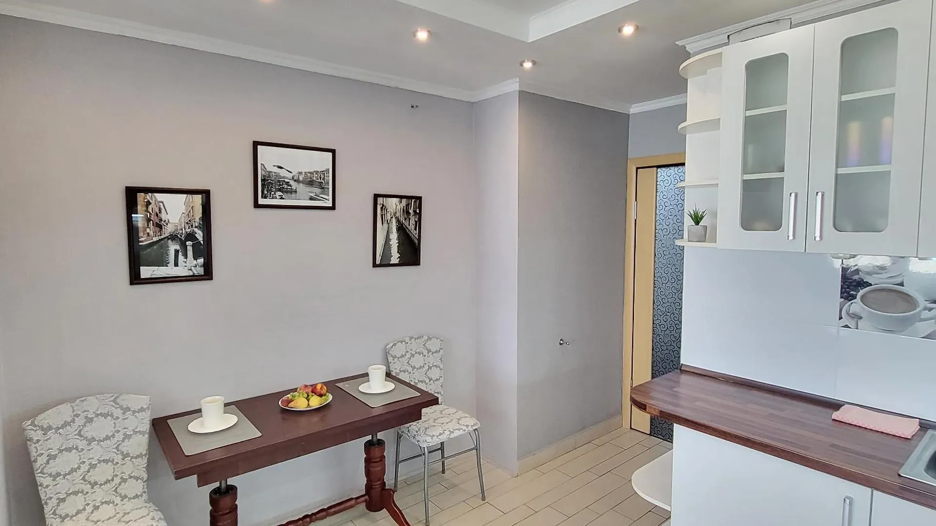 Apartment On Hryshka Street Kyiv